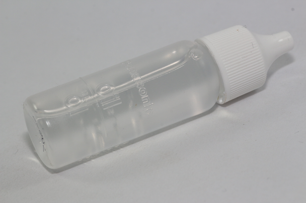 Panasonic WERGC20X7919 Genuine Hair Clipper / Trimmer Lubricating Oil, 15ml Panasonic WERGC20X7919 Genuine Hair Clipper / Trimmer Lubricating Oil, 15ml