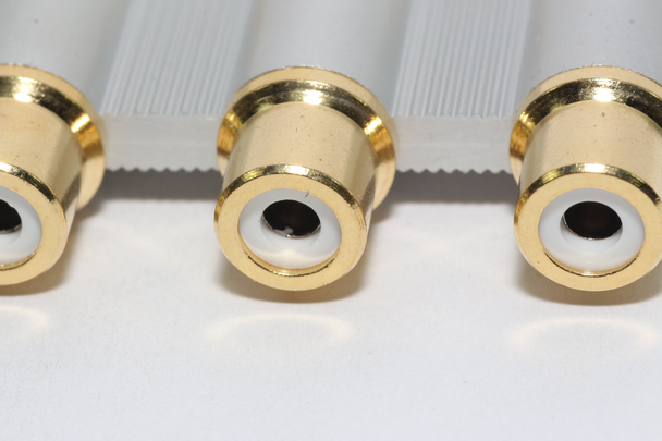 Gold Plated 3 Way Metal RCA Phono Coupler Joiner Adaptor, 3 x RCA Phono Female