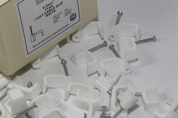 50 x White 6mm FT&E Flat Cable Clips for Twin Coax Cable Webro WF100, 13mm Wide