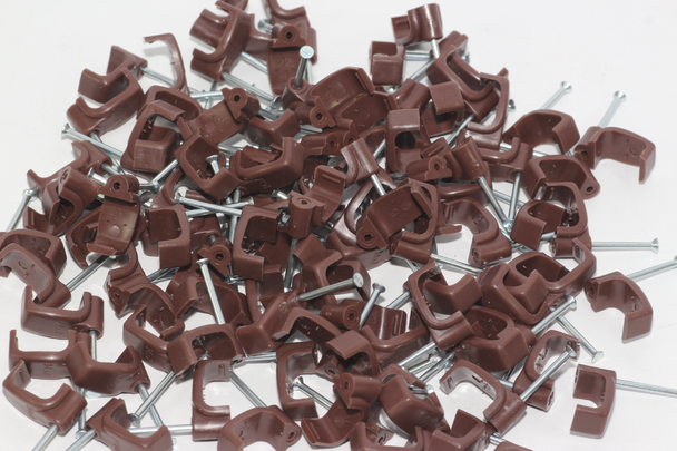 100 x Brown 6mm FT&E Flat Cable Clips for Twin Coax Cable Webro WF100, 13mm Wide