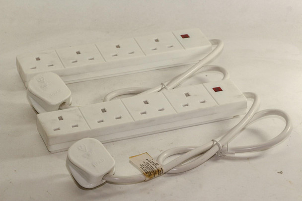 2 x Eagle 13A 4 Way Trailing Extension Socket Trailer With 1m Cable and Neon