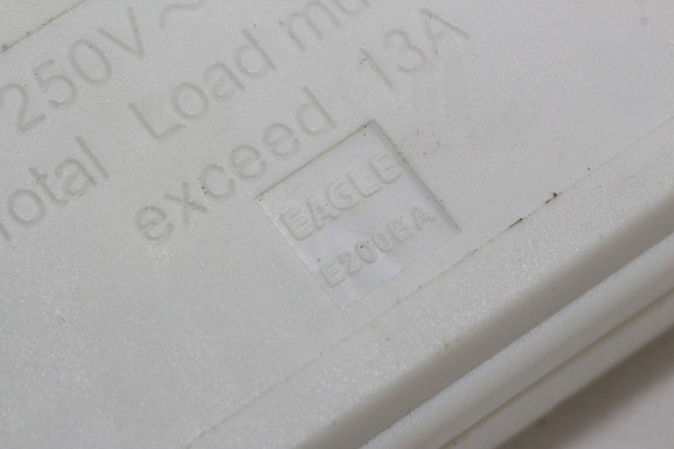 2 x Eagle 13A 4 Way Trailing Extension Socket Trailer With 1m Cable and Neon