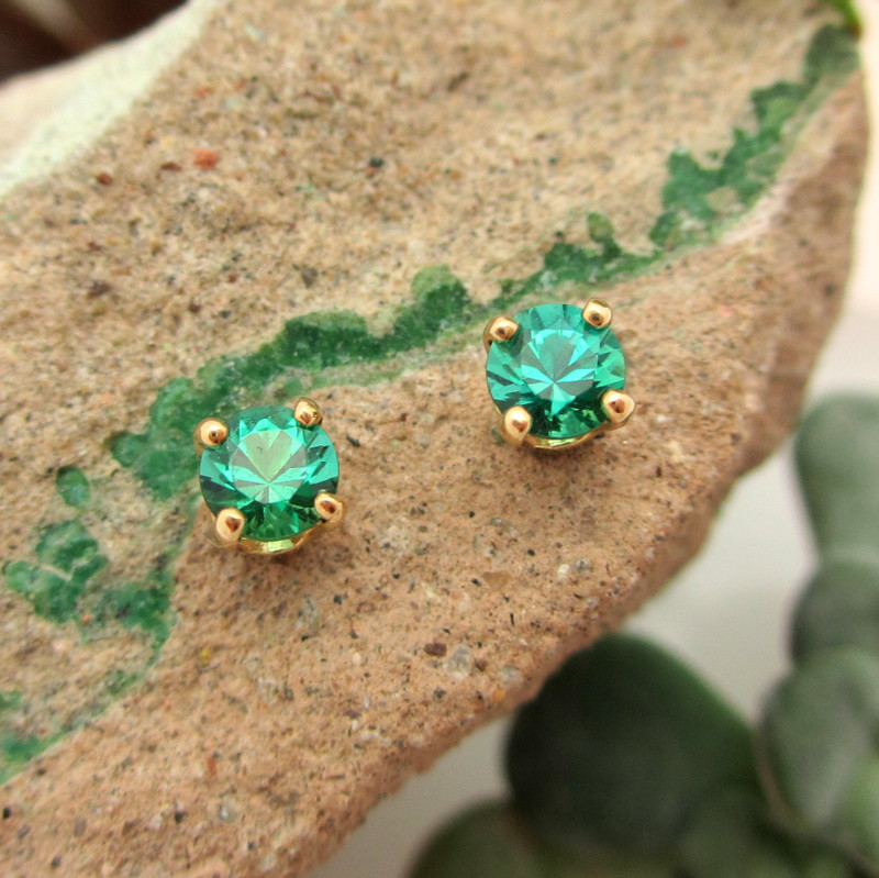 Emerald earrings 14k gold studs