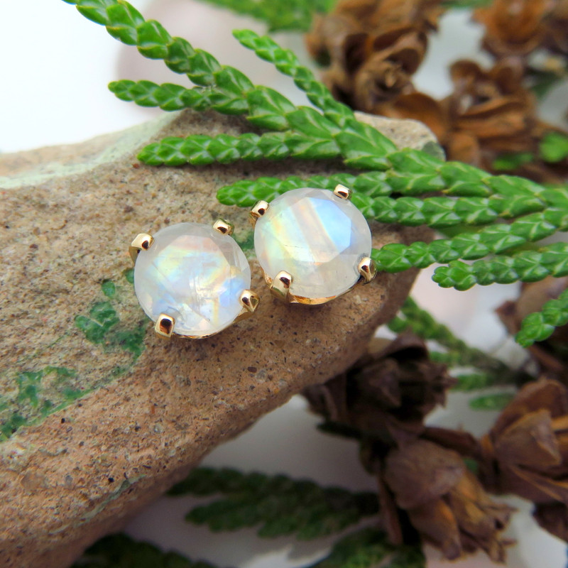 14k Gold Stud Earrings with Rainbow Moonstone