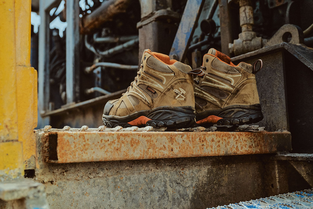 Surveyor - IA5401 - Iron Age Footwear