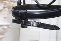 Noseband with Removable Flash Converter/Attachment and Flash Strap In Black Leather.