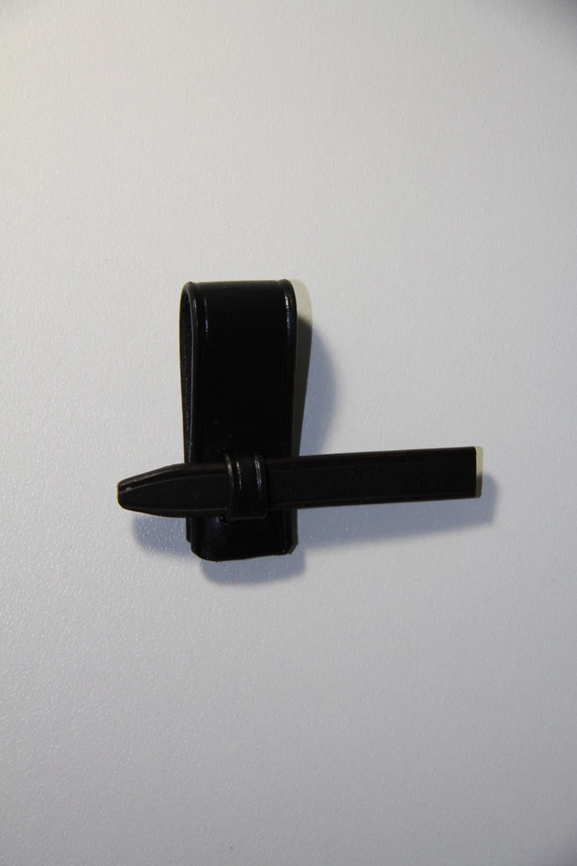 Cut flash strap for illustrative purposes only.