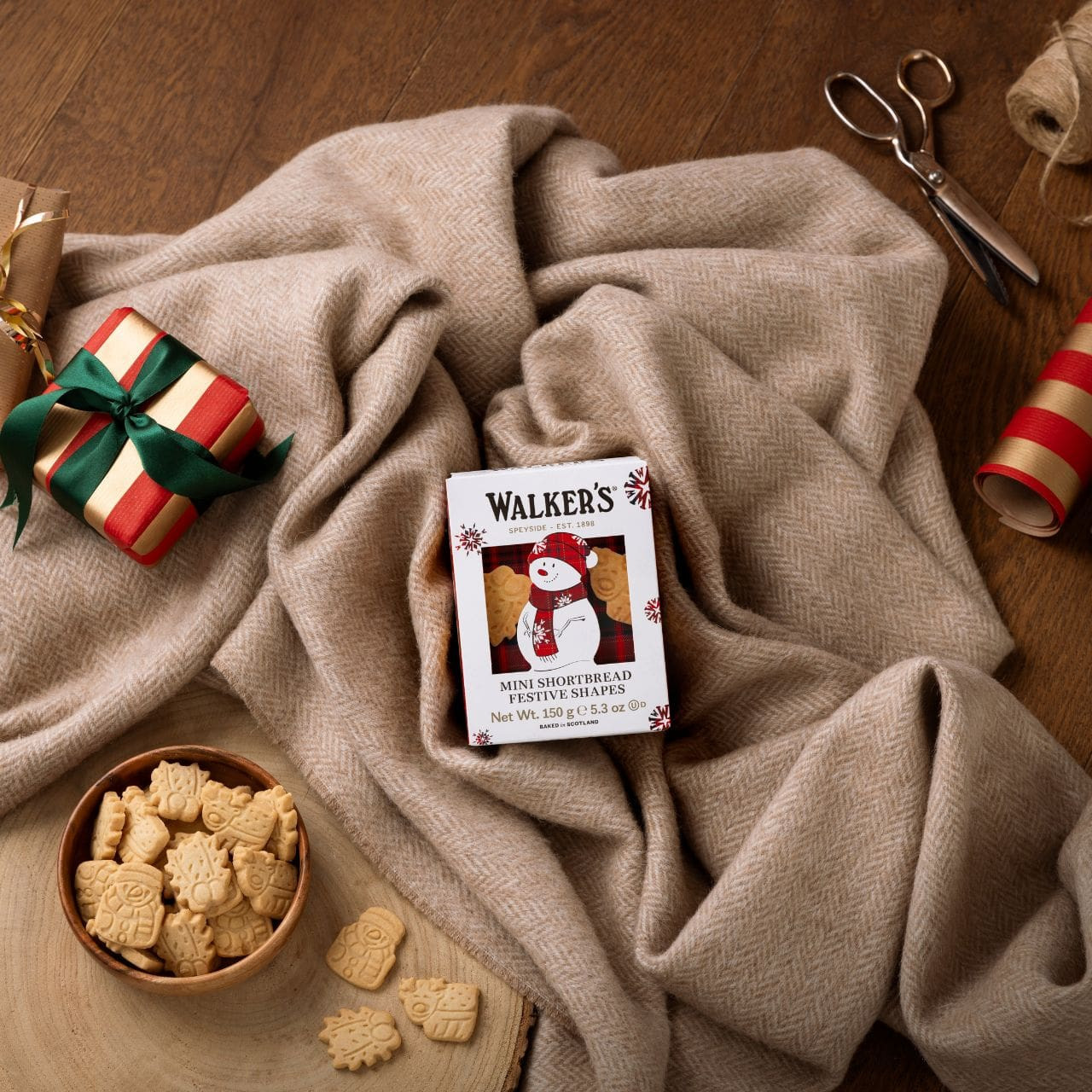 Walker's Shortbread Snowman Cookie Box