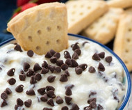 5 Delicious Dips To Shake Up Your Football Party