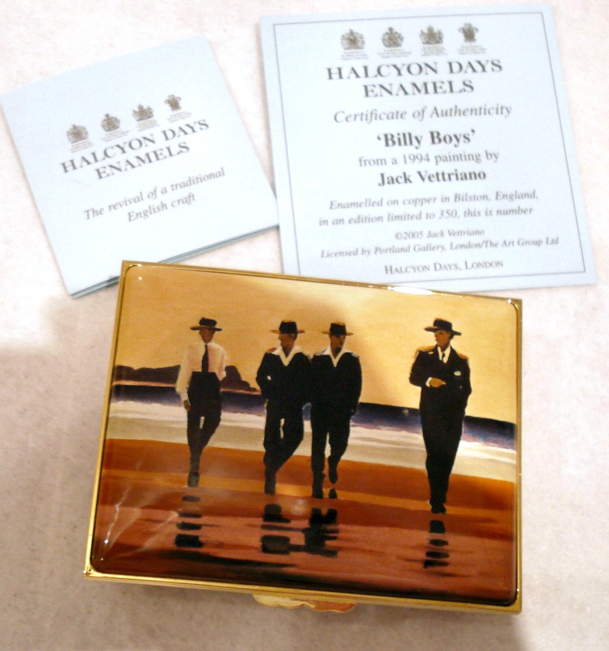 The Billy Boys Jack Vettriano 011/8093 | Halcyon Days Enamels