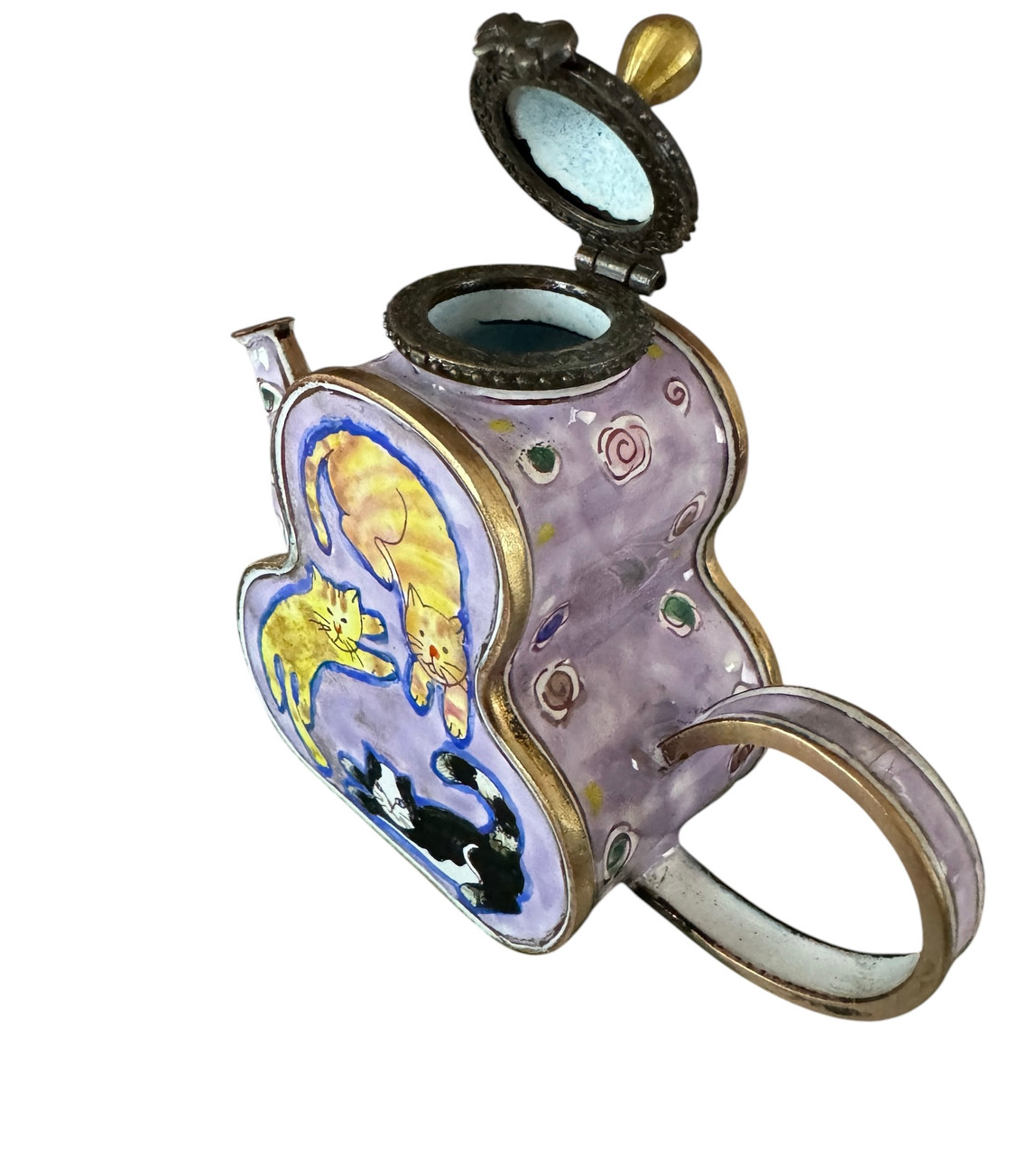 Kelvin Chen Three Circling Cats Enamel Hinged Teapot (ENK622)