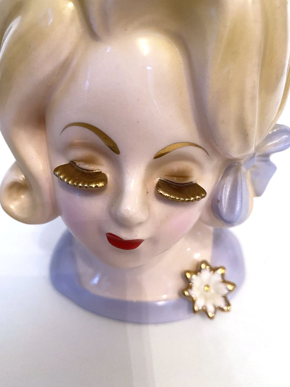 Vintage Lady Head Vase Rare Gold Ceramic Eyelash Gal in Blonde Flip (HV-GOLDEYELASHFLIP)