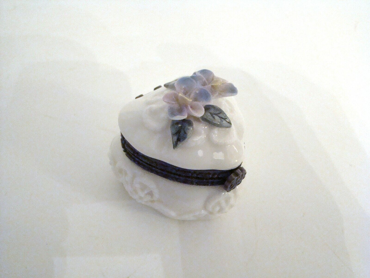 Porcelain Hinged Box  - Katherine's Collection White potpourri shape flowers