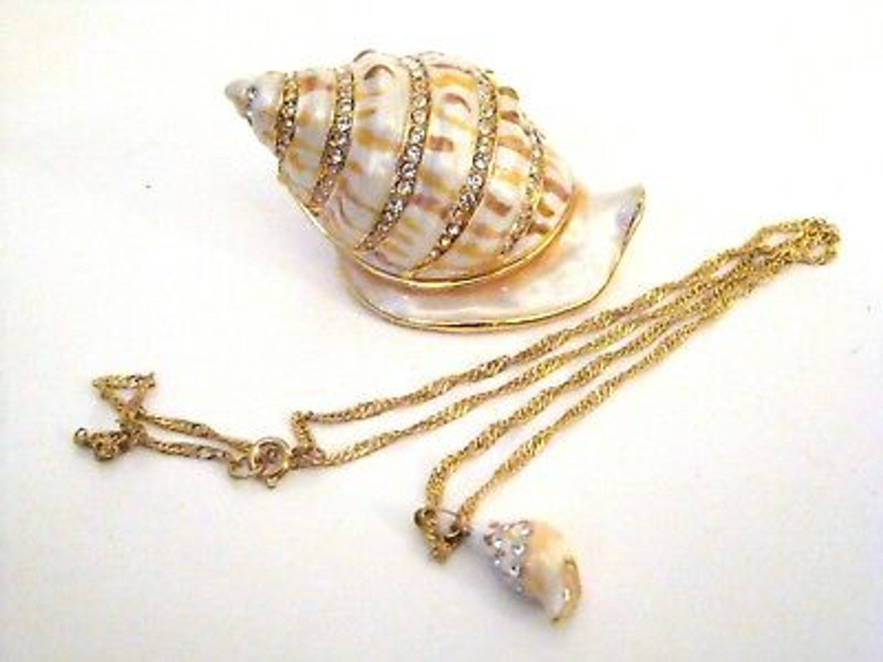Jeweled Seashell  Treasure Box with  necklace Jeweled Seashell  Treasure Box with  necklace