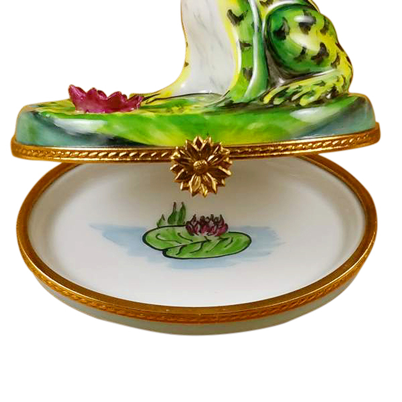 Frog On Lily Pad Rochard Limoges Box