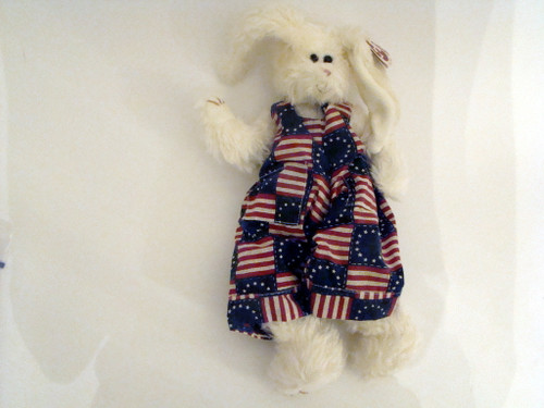 Ty Attic Treasures Collectible Gloria Rabbit (TY-Gloria)