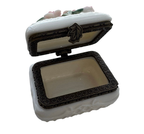 Katherine's CKatherine's Collection White rectangle shape PINK flowers (KA-19-90044RE-PINK)ollection White rectangle shape PINK flowers (KA-19-90044RE-PINK)