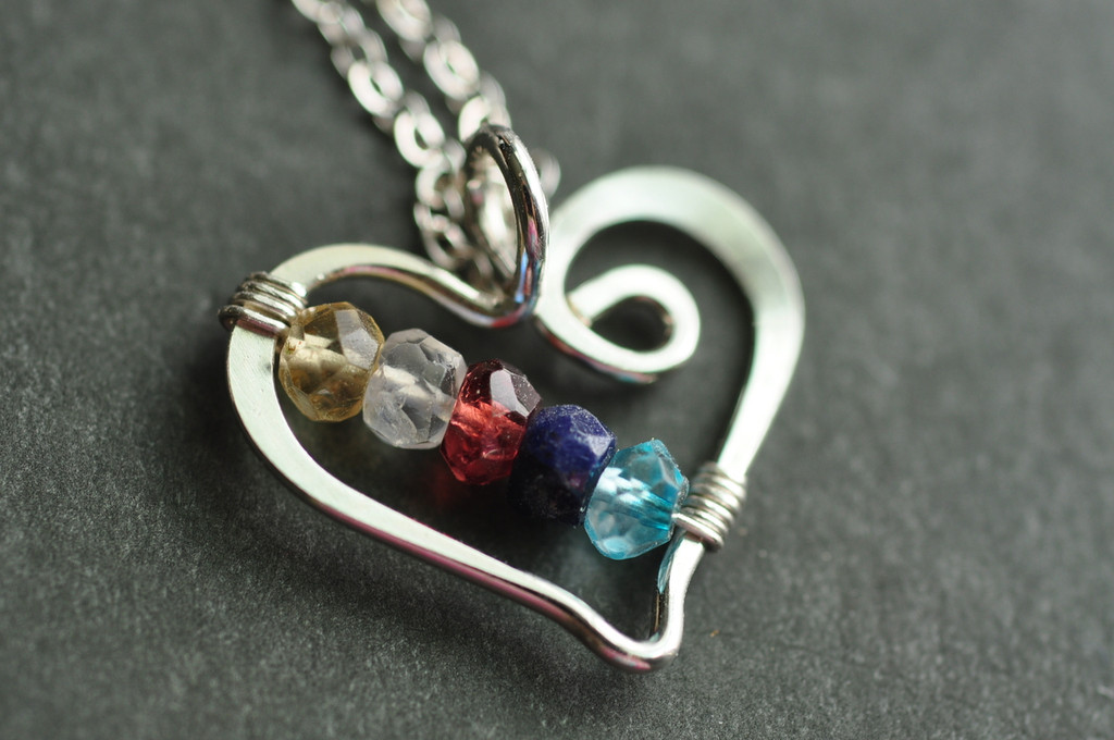 5 stone mothers necklace