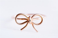 BOW RING with round wire rose gold