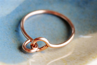 HOLDING HANDS Wire Ring