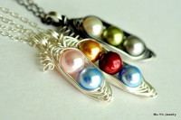 custom color pea pod necklace - muyinjewelry.com