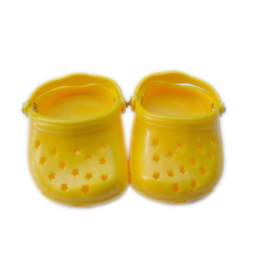 Yellow Summer Clogs with Star Design – Fits 18-Inch Fashion Girl Dolls Like Kennedy & Friends™, American Girl™, and More