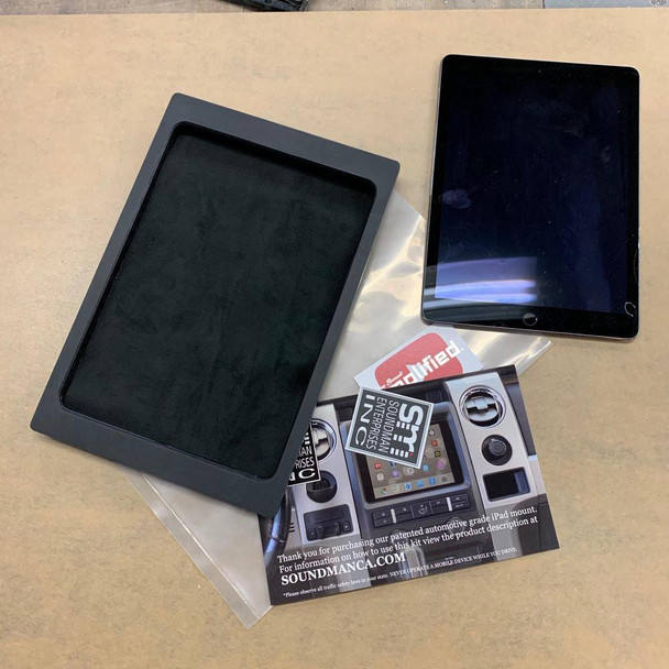  SOUNDMAN | iPad, Gen 10 and 11 - SIDE SLIDER Dash Kit 