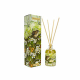 A Heaven Scent 100ml reed diffuser kit featuring a clear apothecary-style glass bottle, a bundle of 10 natural rattan reed sticks and an elegantly illustrated gift box. Aroma: Primrose Lane; Illustration: Wren sitting in primrose patch