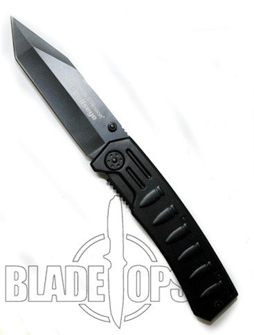 Smith & Wesson Bullseye Linerlock Tanto Knife, Black, Plain, SW112