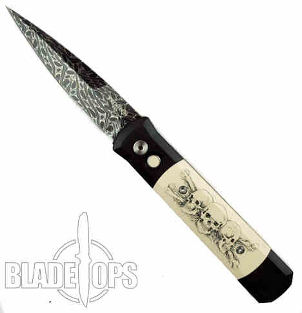 ProTech Godfather, Skull Laser Scrimshaw, Damascus Blade