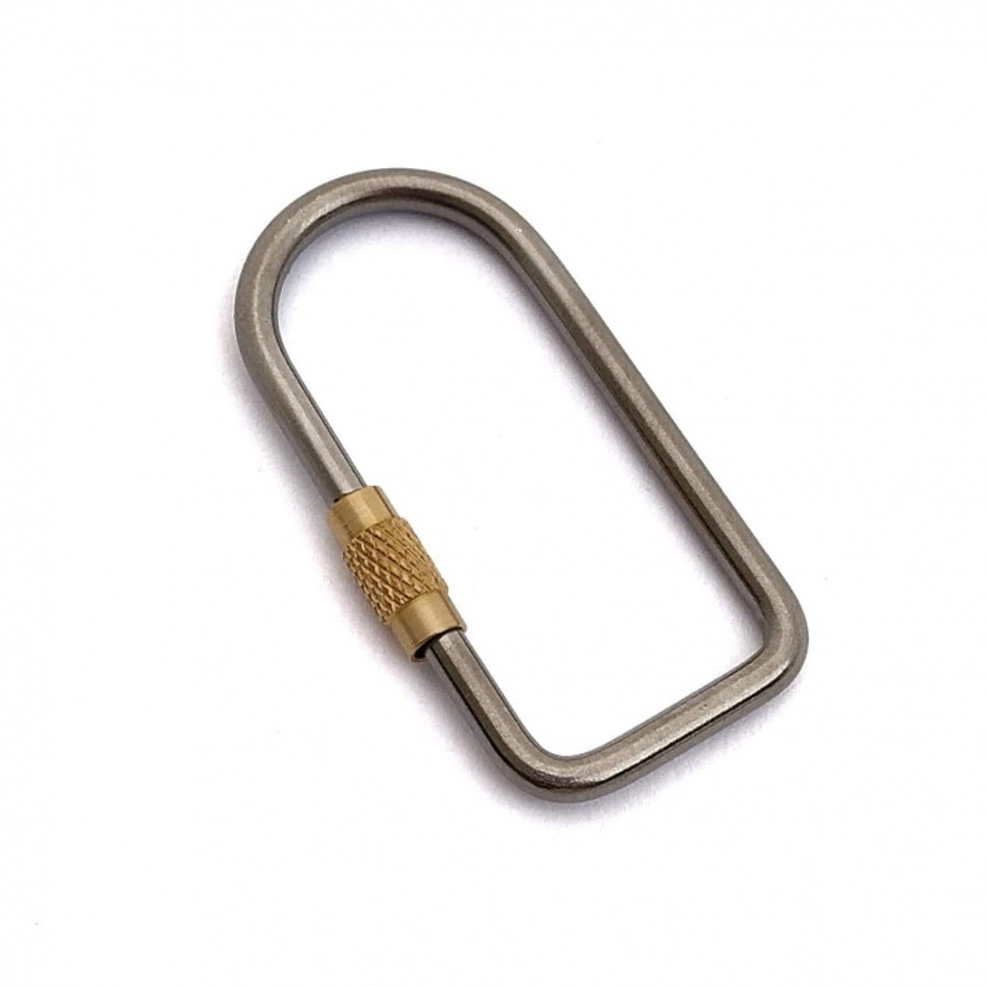 Flytanium Titanium Flat Oval Keyring with Screw Closure