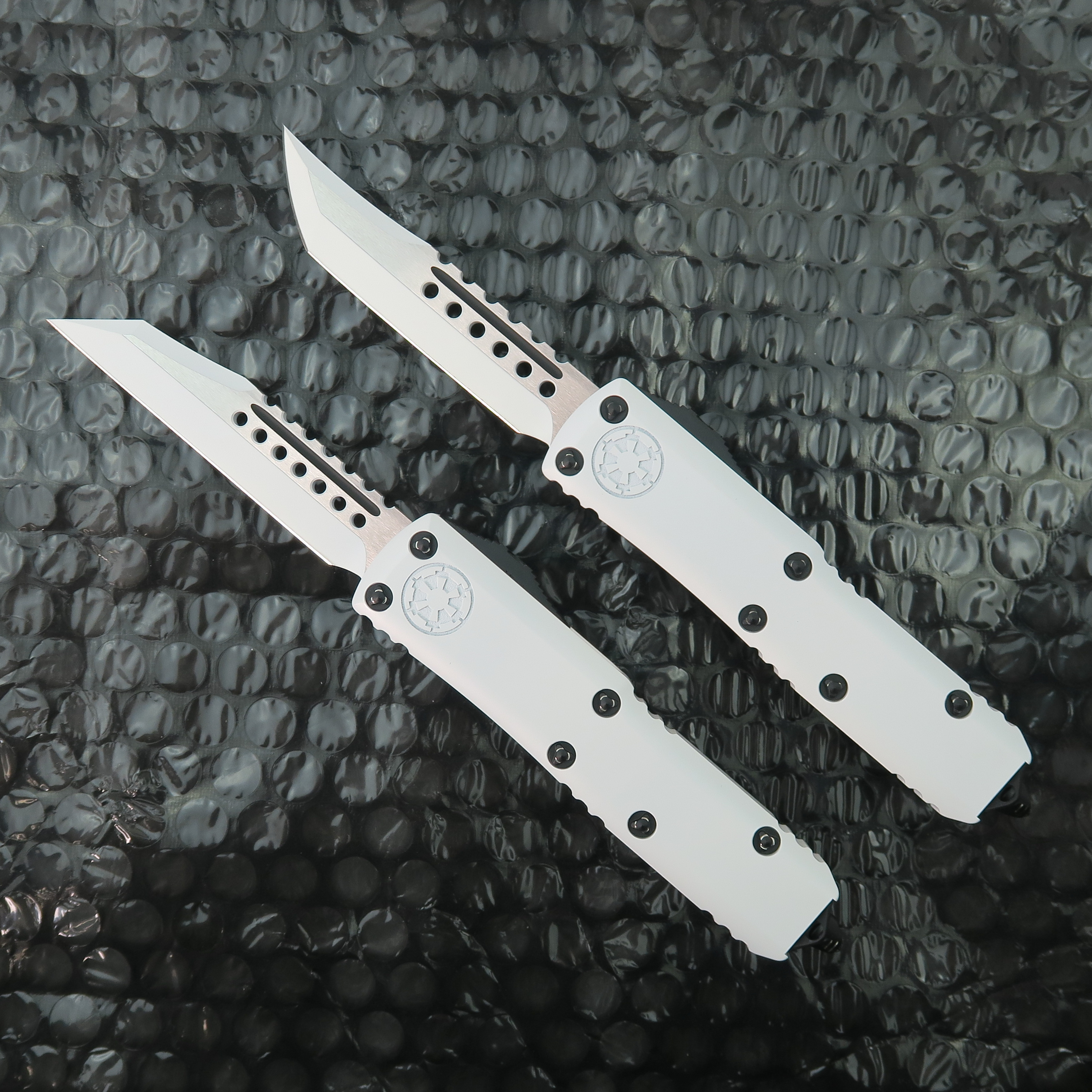 Microtech Signature Series Storm Trooper UTX-85 Set, Warhound and