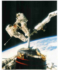 Nasa Space In Moon Astronauts Wall Decor Art Print Poster (16x20)