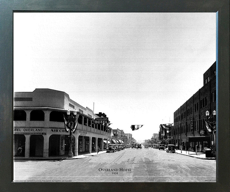 Framed Wall Decoration Las Vegas, Overland Hotel 1930 Vintage Motor Car Old City Black And White Espresso Framed Art Print Picture (18x22)