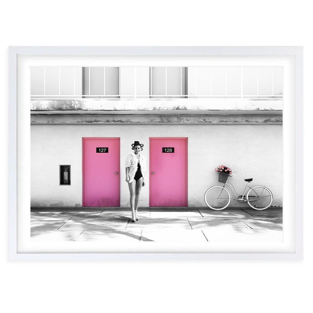  Wall Art's Palm Springs Motel Large 105cm x 81cm Framed A1 Art Print 