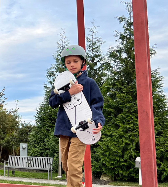 Magneto Kids Kids Skateboard - Video Game