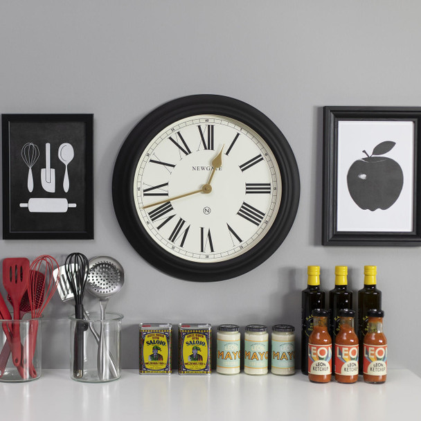  Newgate Chocolate Shop Wall Clock Silicone Cave Black & Cream 