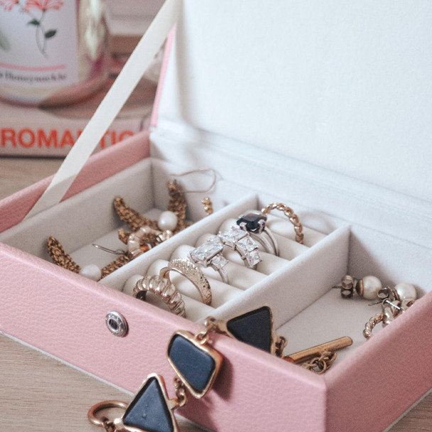  Cassandra's Mini Jewellery Box - The Willow Collection - White 