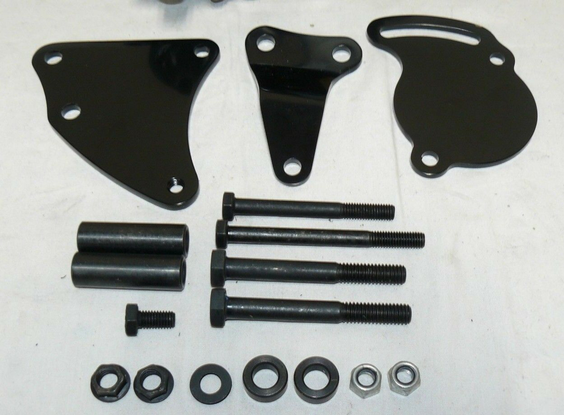 GM TYPE II POWER STEERING PUMP WITH BRACKET BLACK ShownGo Performance