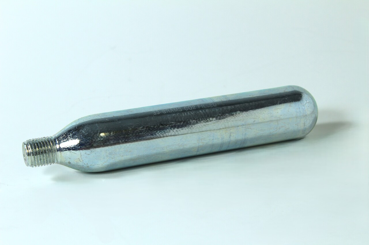 33 Gram 1/2" or 3/8" Threaded CO₂ Cartridges – Industrial Grade – 100 Pack (33g CO2 Cylinders)