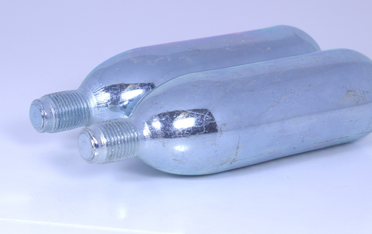 74 Gram 5/8" Threaded CO₂ Cartridges – Beverage Grade – 40 Pack (High-Capacity 74g CO2 Cylinders)
