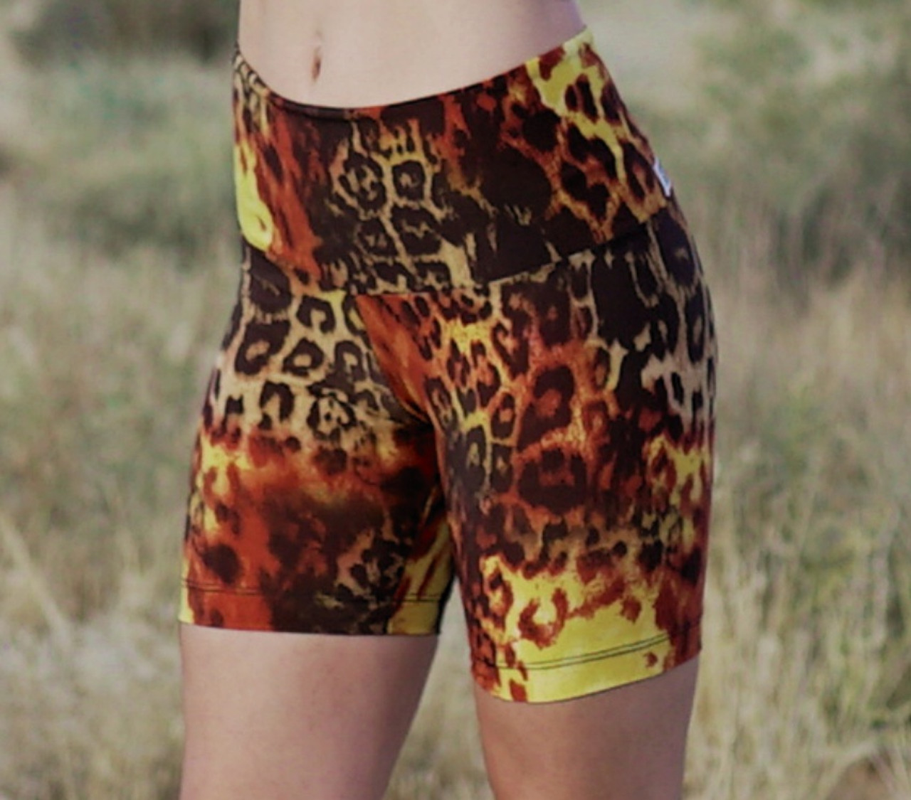 Hot Yoga Shorts With Contrast Waistband