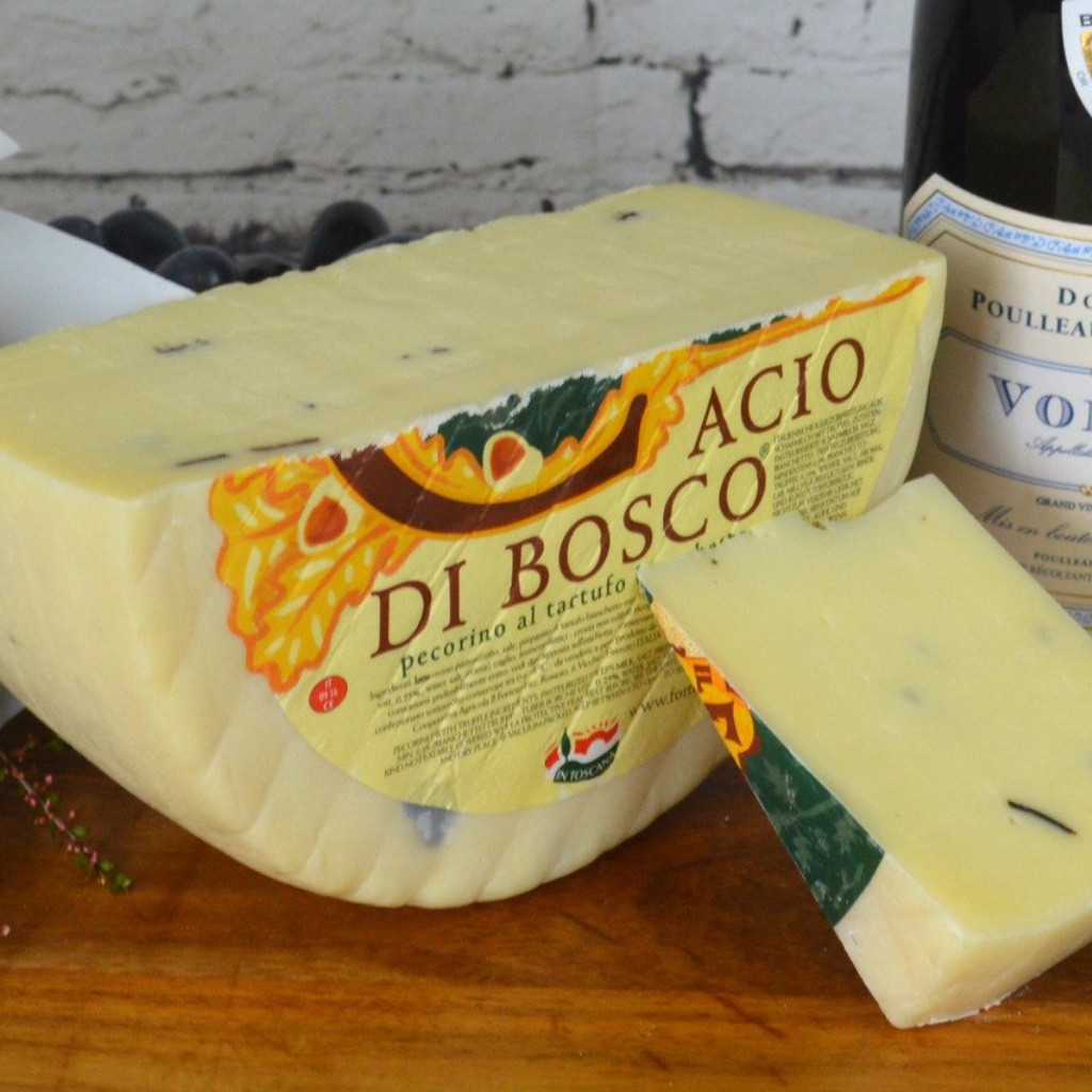 Pecorino Truffle Casco di Bosco | Le Fromage Yard