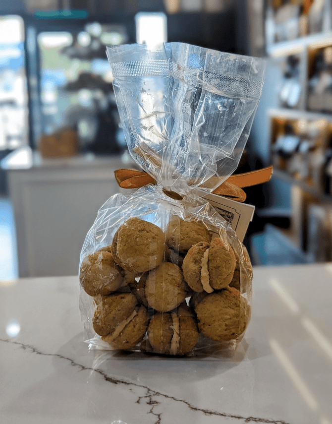 La Superior Baci di Dama Chocolate & Lemon Biscuits