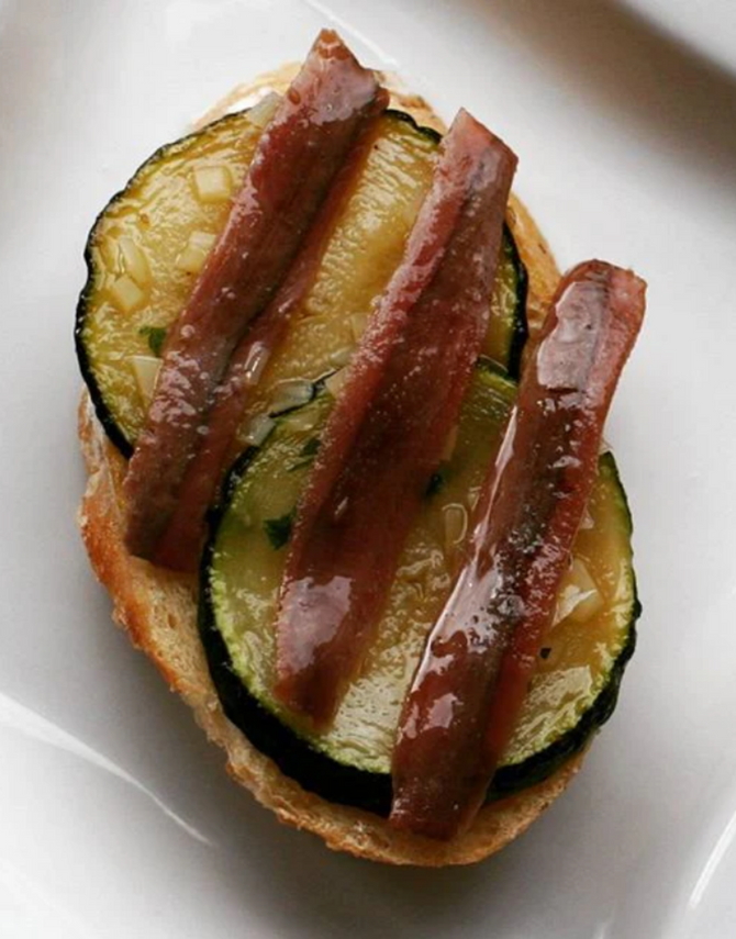 El Capricho Anchovy Fillets in Olive Oil 50g