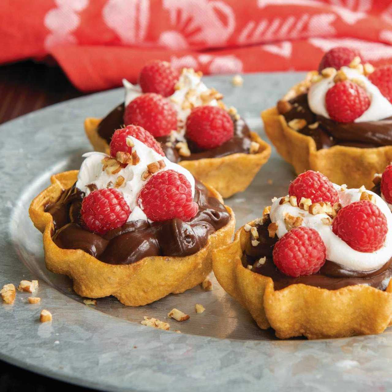 Nordic Ware Swedish Rosette Timbale Set - Thumbnail 3