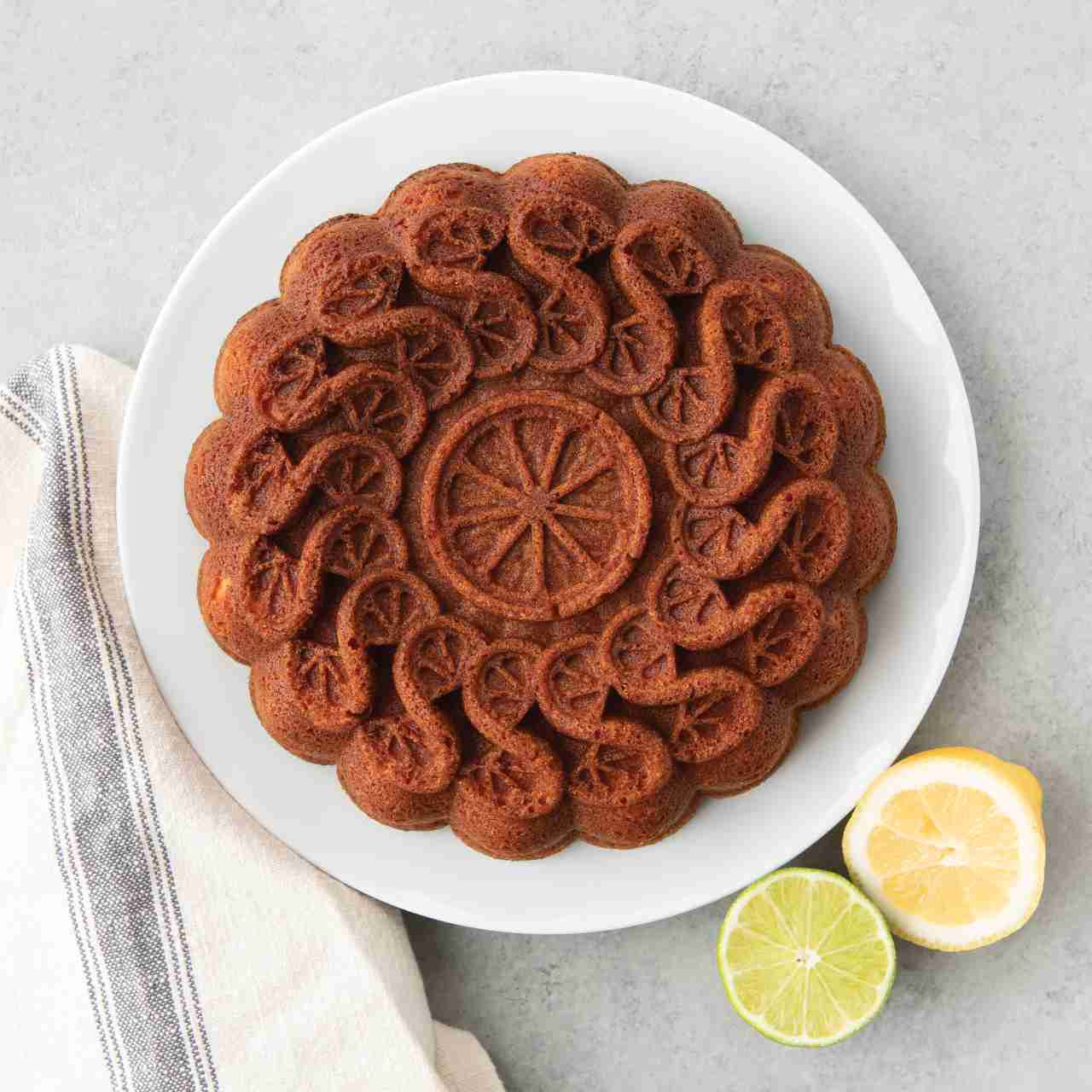 Nordic Ware Citrus Twist Cake Pan - Thumbnail 2
