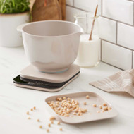 Bake Like a Pro: Why a Kitchen Scale is Your Secret Ingredient