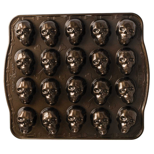 The bottom of the Nordic Ware Skull Bites Cakelet Pan