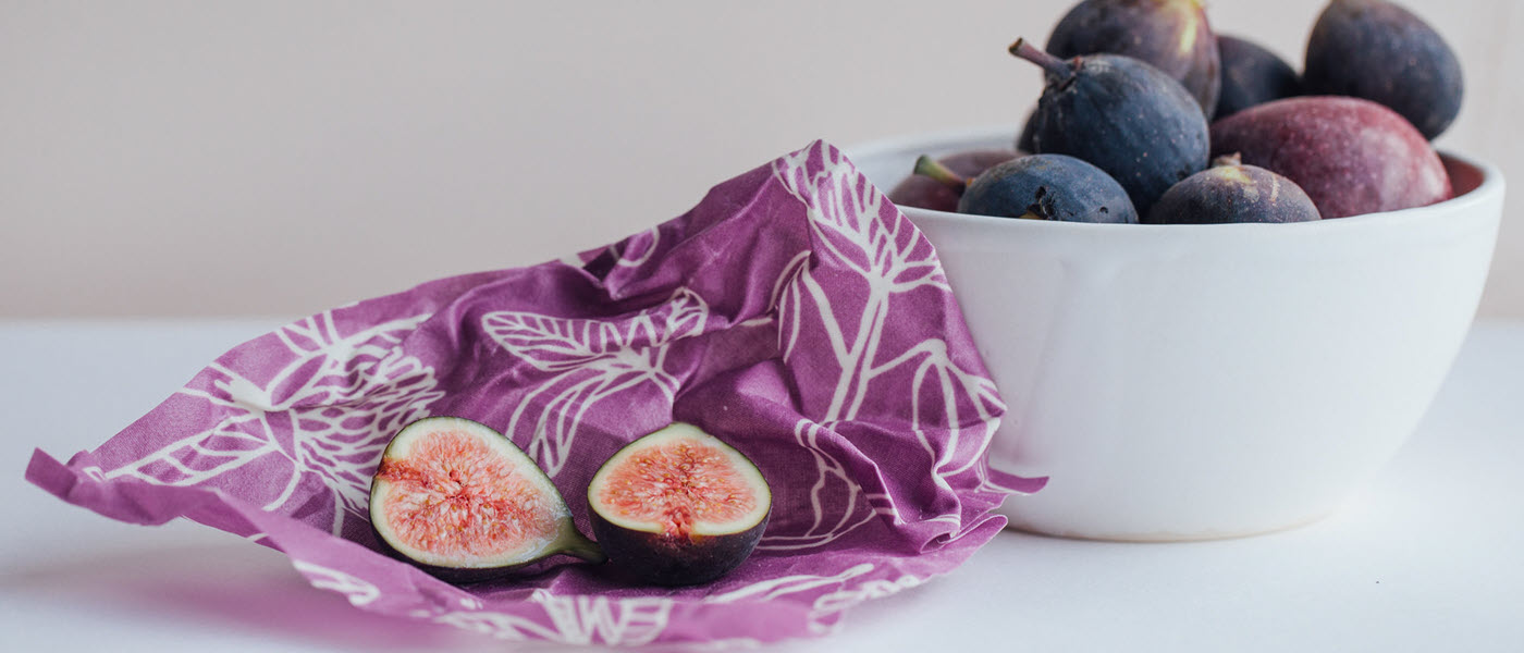 Clover print Bee's Wrap with figs